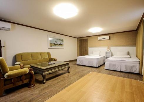 Yangji Park Hotel Чханвон Экстерьер фото